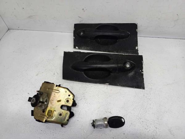 KIT SERRURE FORD FOCUS 1998-2004 - Vue 1